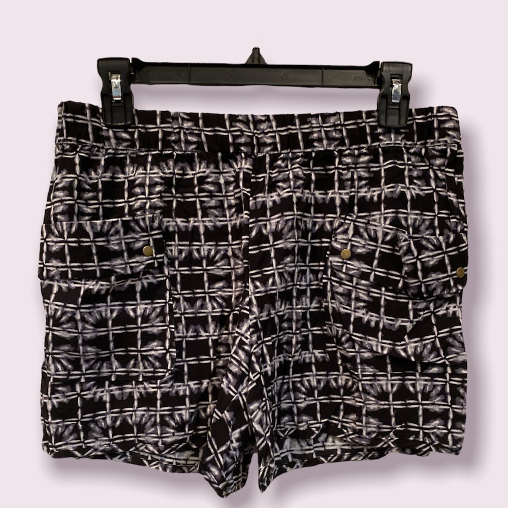 GAP Black & White Acid Geometric Print Shorts - Pockets  - Excellent Condition S